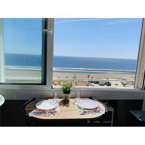 Estudio con vistas al mar 1310