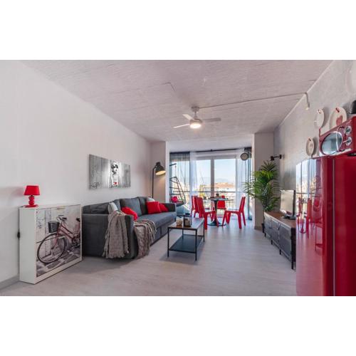 Estudio en 1ª linea con vistas al puerto deportivo by InsideHome