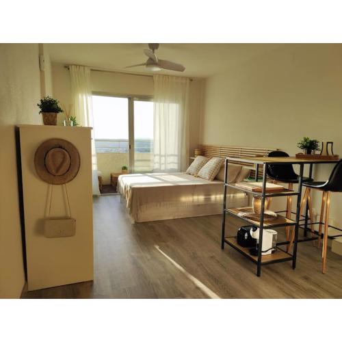 Estudio ideal parejas 100m de la playa