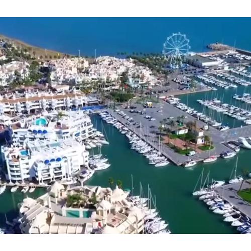 Estudio Puerto Marina Playa