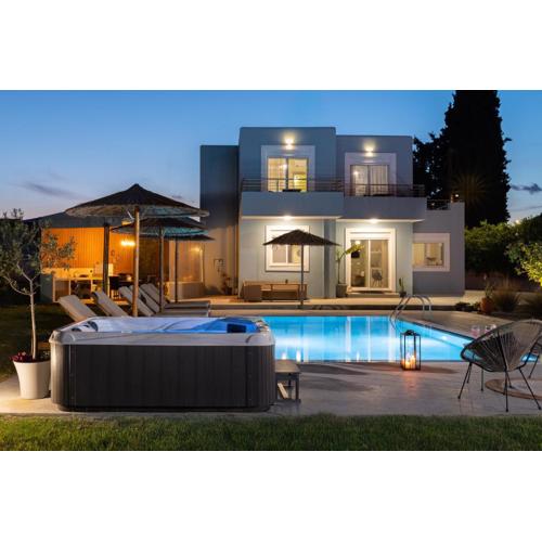 Ethria Pool Villa with heated jacuzzi