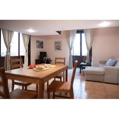 Etna Home