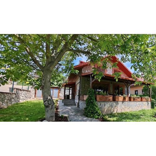 Ev - Taş Ev - Bahçeli Villa - 8 Kişilik - Bursa