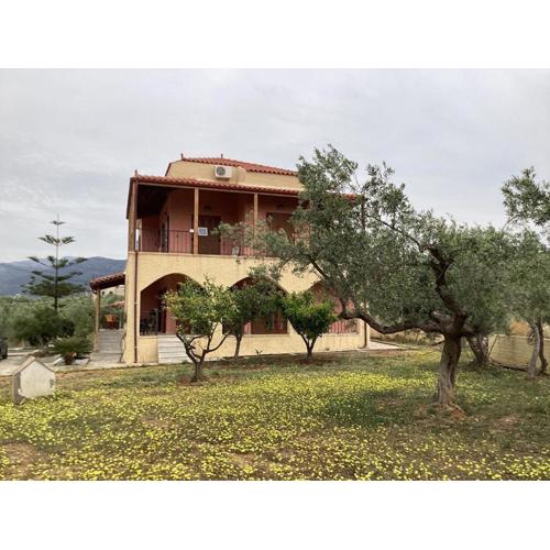 Evdora Family House near Monemvasia