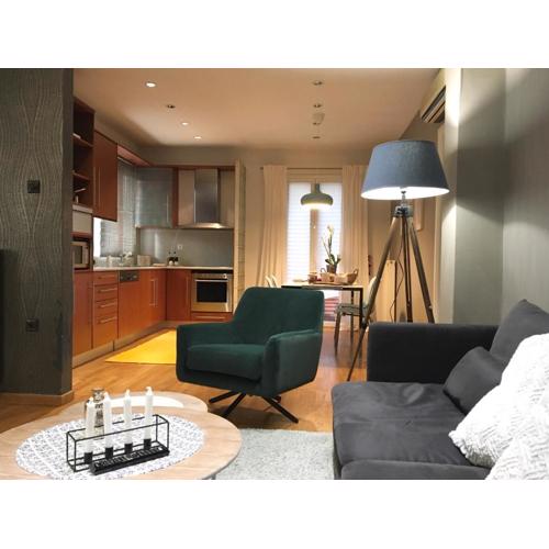 Evelina’s apartment