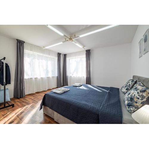 Excellent 2BR Flat In downtown