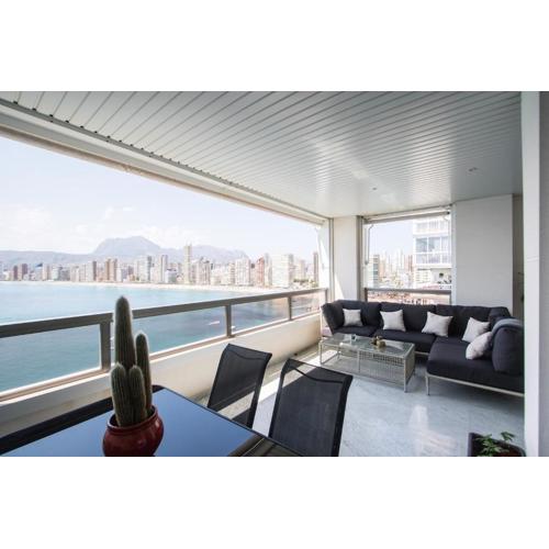 Excellent apartment in front of the sea!