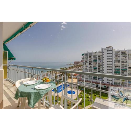 Excellent apt with sea views