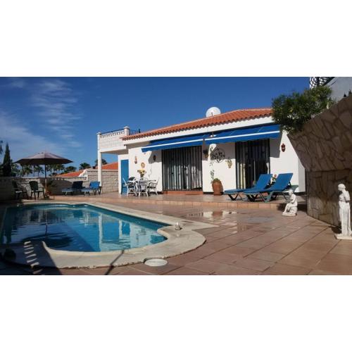 Excellent Azul Villa
