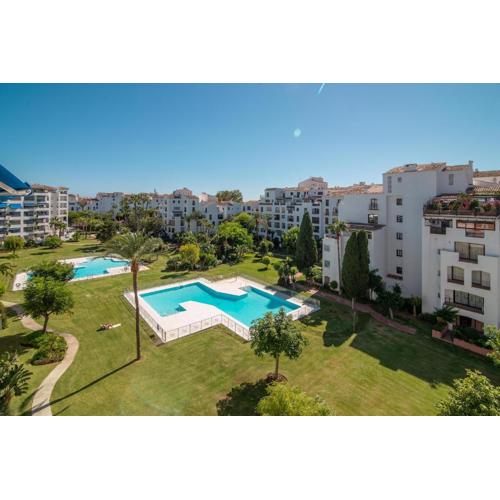 Excellent Banús with pool and parking RDR473