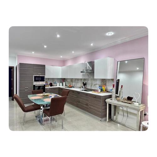 Excellent location, Sliema Ferry,Beach & Pool club
