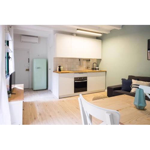Excellent New Apartment by the beach