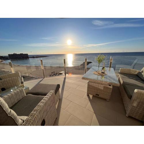 Exclusive apartment for 6 people on the beach - front line - 1st line