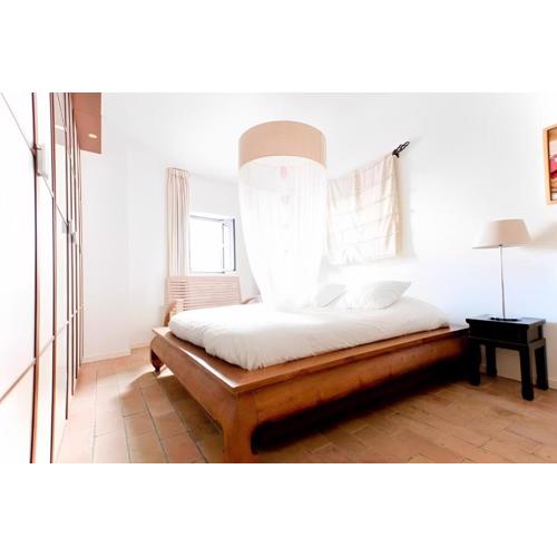 Exclusive apt with stunning patio in the center