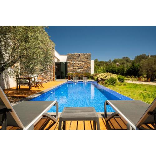 Exclusive Estate with 3 Villas in Bodrum 2 Pools, Garden and Events