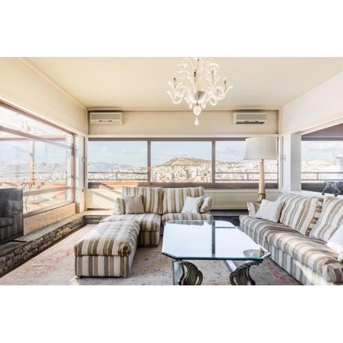 Exclusive Spacious Apartment with Expansive City Views - ST8