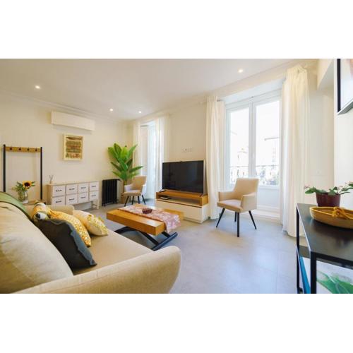 Exclusive temporary flat with central balconies Temporal AFI332D