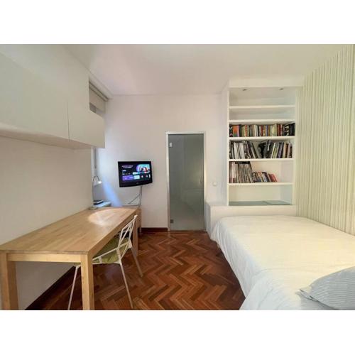 Exclusivo y acogedor Apartamento con balcón en Chueca, con aire acondicionado y calefacción