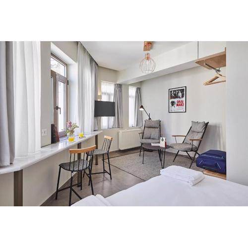 Explore Athens like a movie star, near Acropolis!