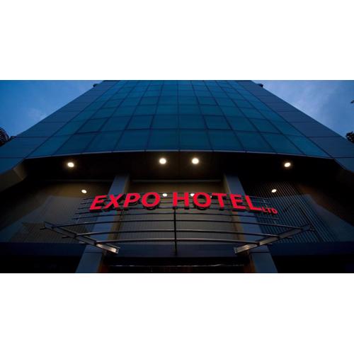 Expo Hotel