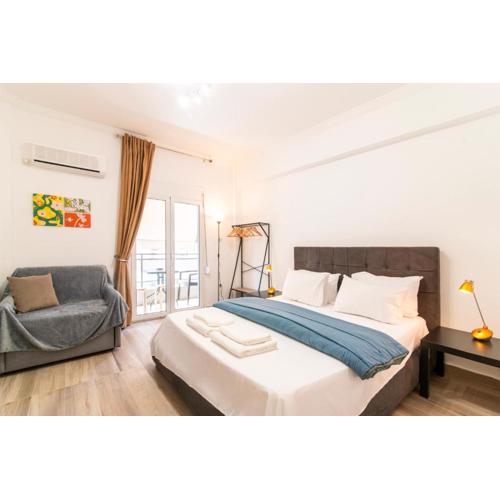 Exquisite Modern Apartment in Central Athens 270m to Metro & Attractions