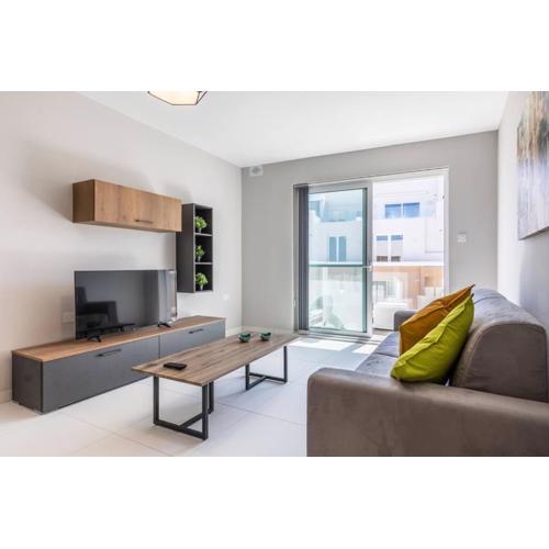 Exquisite modern luxury apt in central Malta - Walking distance to the restaurants & night life