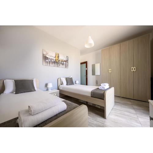 F11 Room 3, private Room two single beds shared bathroom in shared Flat