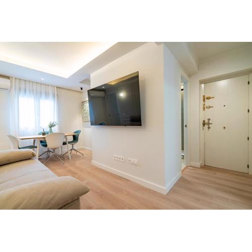 F132 Brand new Design Apartment - Madrid Feria