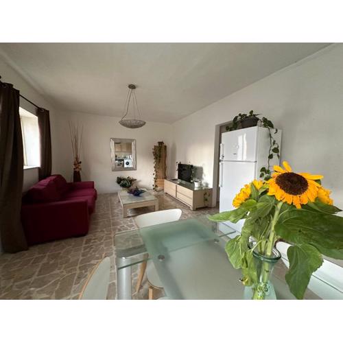 F63 Room with sharing Bathroom near the Beach Sliema in sharing Apartment