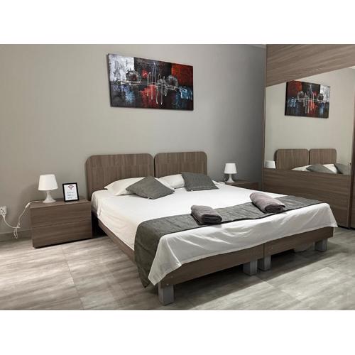 F7 Room 1, Private Double room with private bathroom in shared Flat