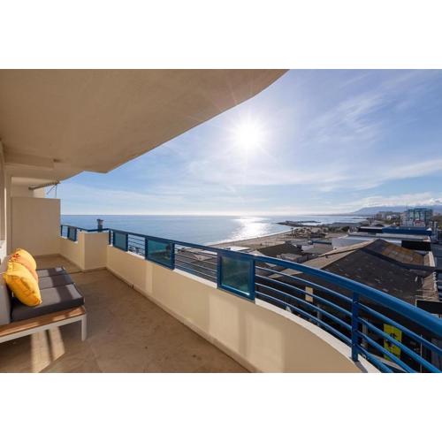 Fabulous first line beach apartment