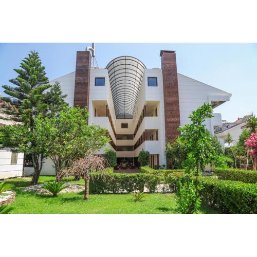 FAME HOTEL