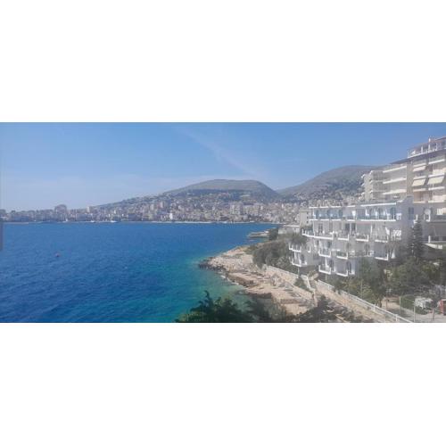 Familiar Apartment! Unwind with Beach & Sea Views!