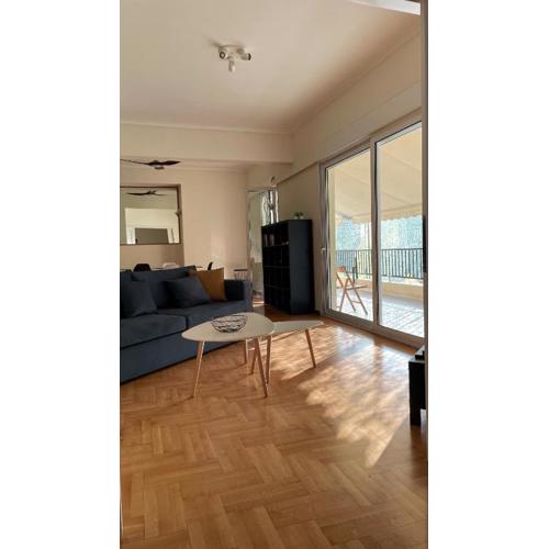 Familie appartement ruim en licht centrum Athene