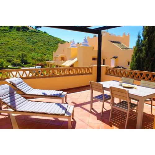 Family Apartment in Marbella with Pool