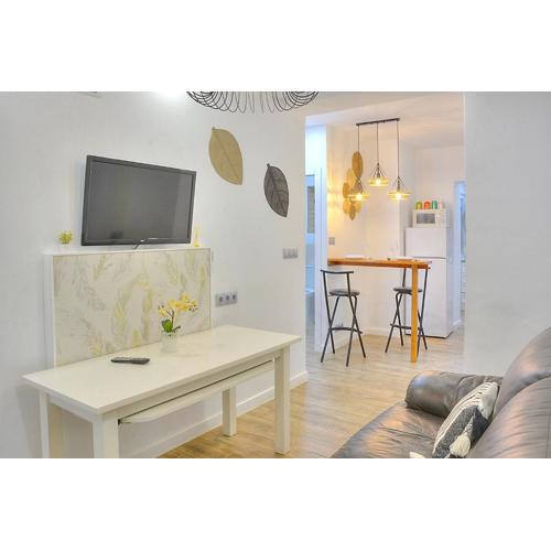 Family Apartment in Triana