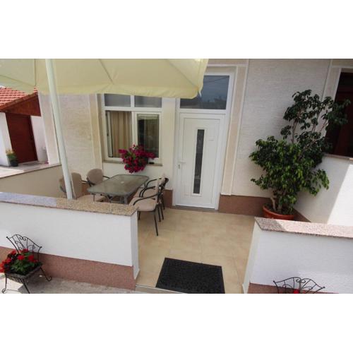 Family Apartment Mirela Borik