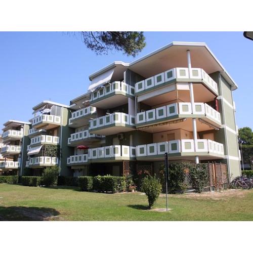 Family flat in a residence with 3 pools - Beahost