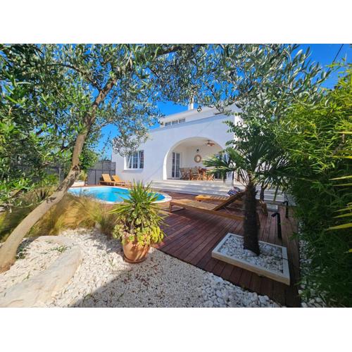 Family-friendly apartments with swimming pools Arbanija, Ciovo - 11789