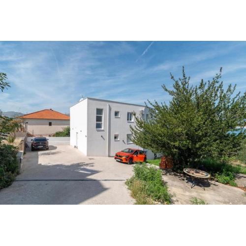 Family-friendly apartments with swimming pools Mastrinka, Ciovo - 23984