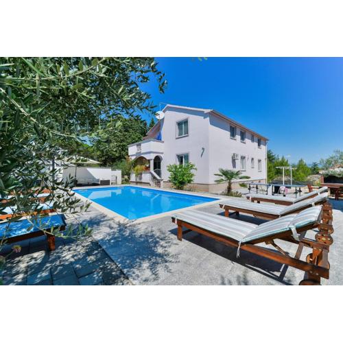 Family-friendly apartments with swimming pools Zadar - 18098