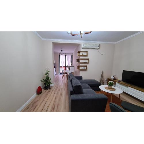 Family-friendly APT at 21 dhjetori w/Self Check-In