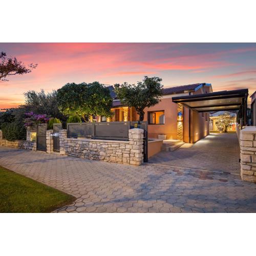 Family friendly house with a swimming pool Rovinj - 24669