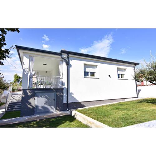Family friendly house with a swimming pool Umag - 22775