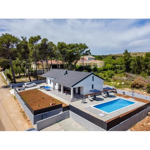 Family friendly house with a swimming pool Vir - Lozice, Vir - 24575