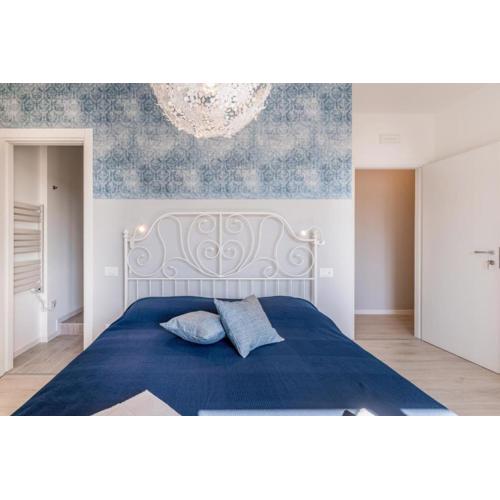 Family & Friends Rooms