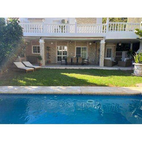 Family home with private Swimming Pool & Garden