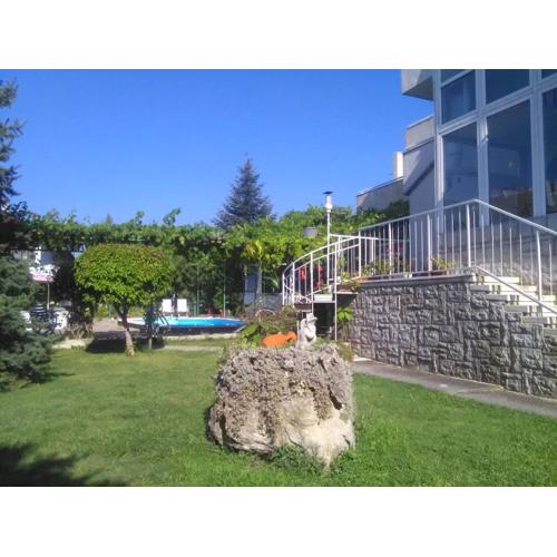 Family Hotel California - Varna