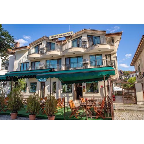 Family Hotel Familia