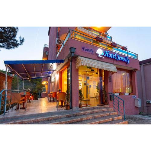 Family Hotel Jemelly